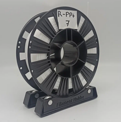 Номер R-PP+-7 Пластик PP+ REC белый 1,75 мм, недомот, 370 гр.