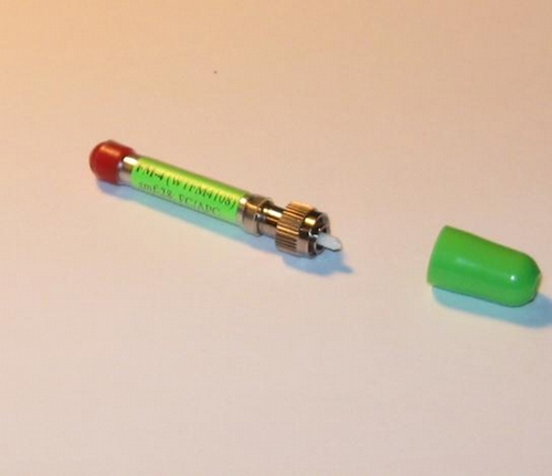 FM-4D: Broadband fiber reflector without pigtail
