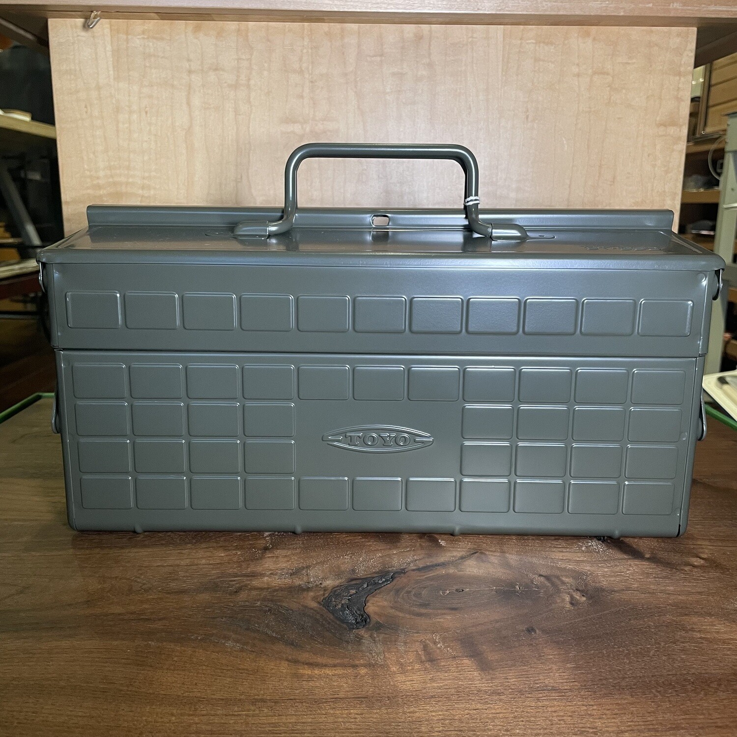 Two Level Tool Box Green - ST 350
