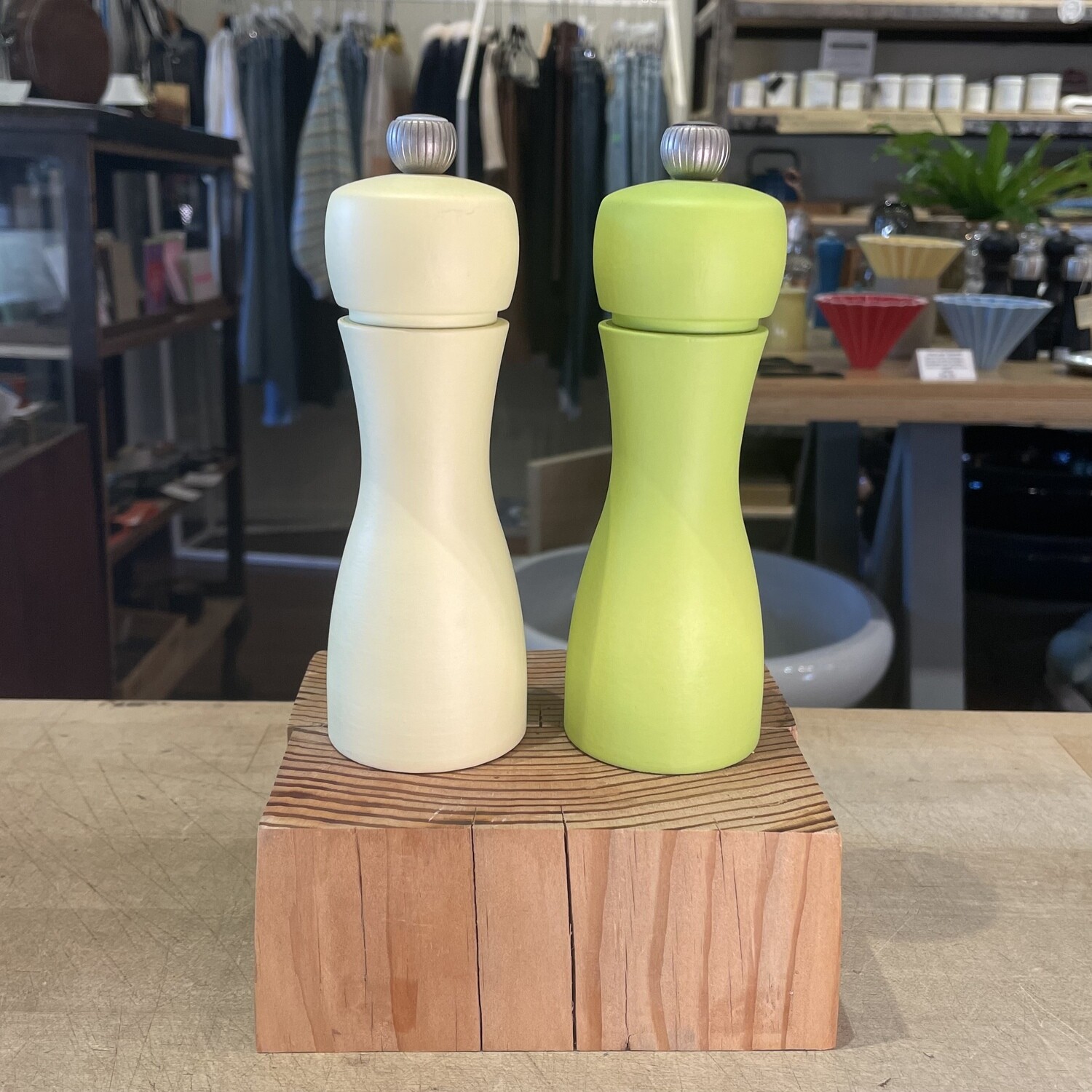 Spring Salt &amp; Pepper Mills - Set