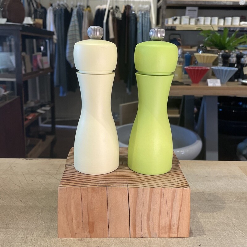 Spring Salt &amp; Pepper Mills - Set