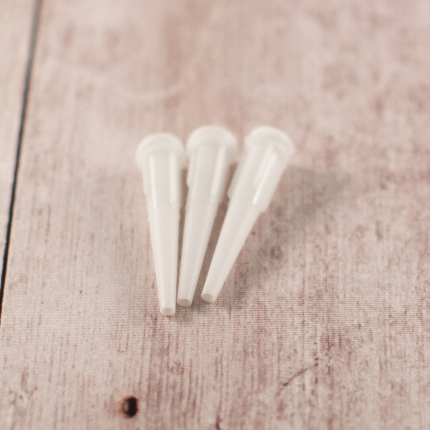 One Syringe Applicator Tips