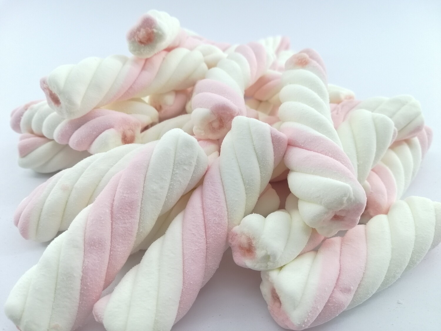 FLUFFY DELIGHT STRAWBERRY MARSHMALLOW