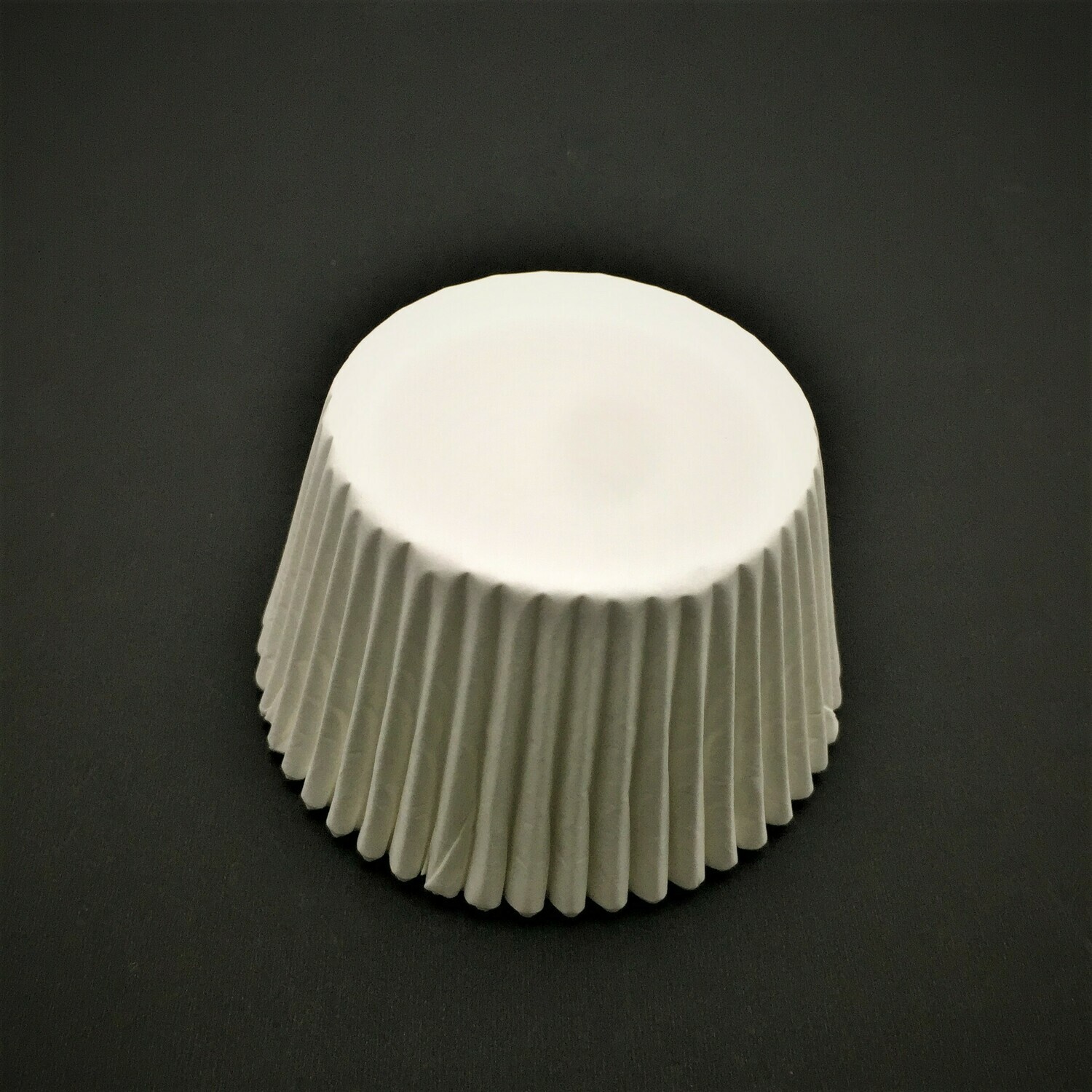 WHITE GREASEPROOF MUFFIN CUPS 100&#39;s