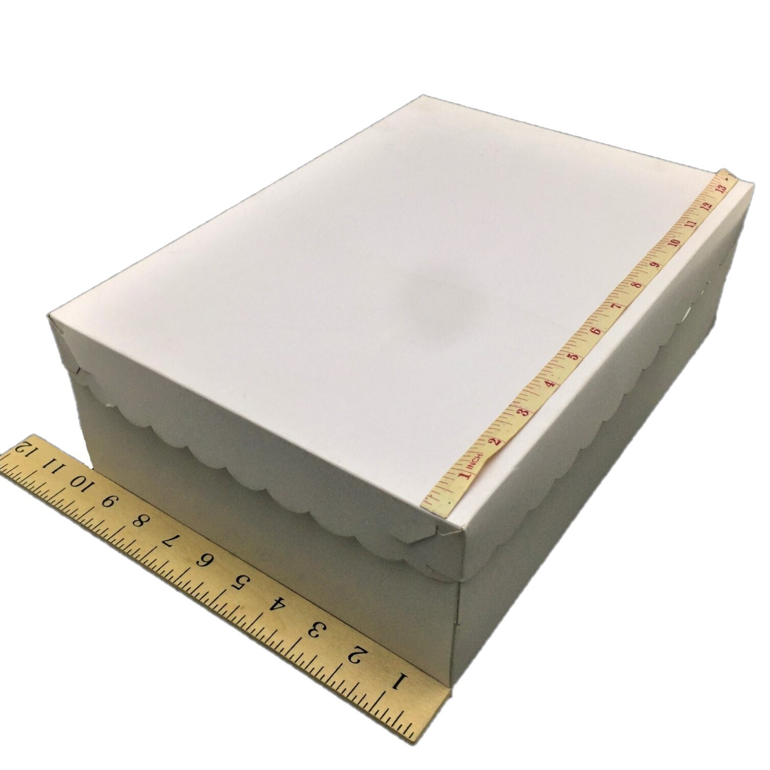 10&quot; X 14&quot; X 4½&quot; SCALLOPED ALL WHITE 10&#39;s
