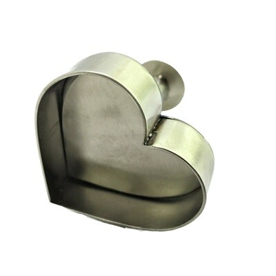 AT S/S PULVORON MOULD HEART 1¾&quot;