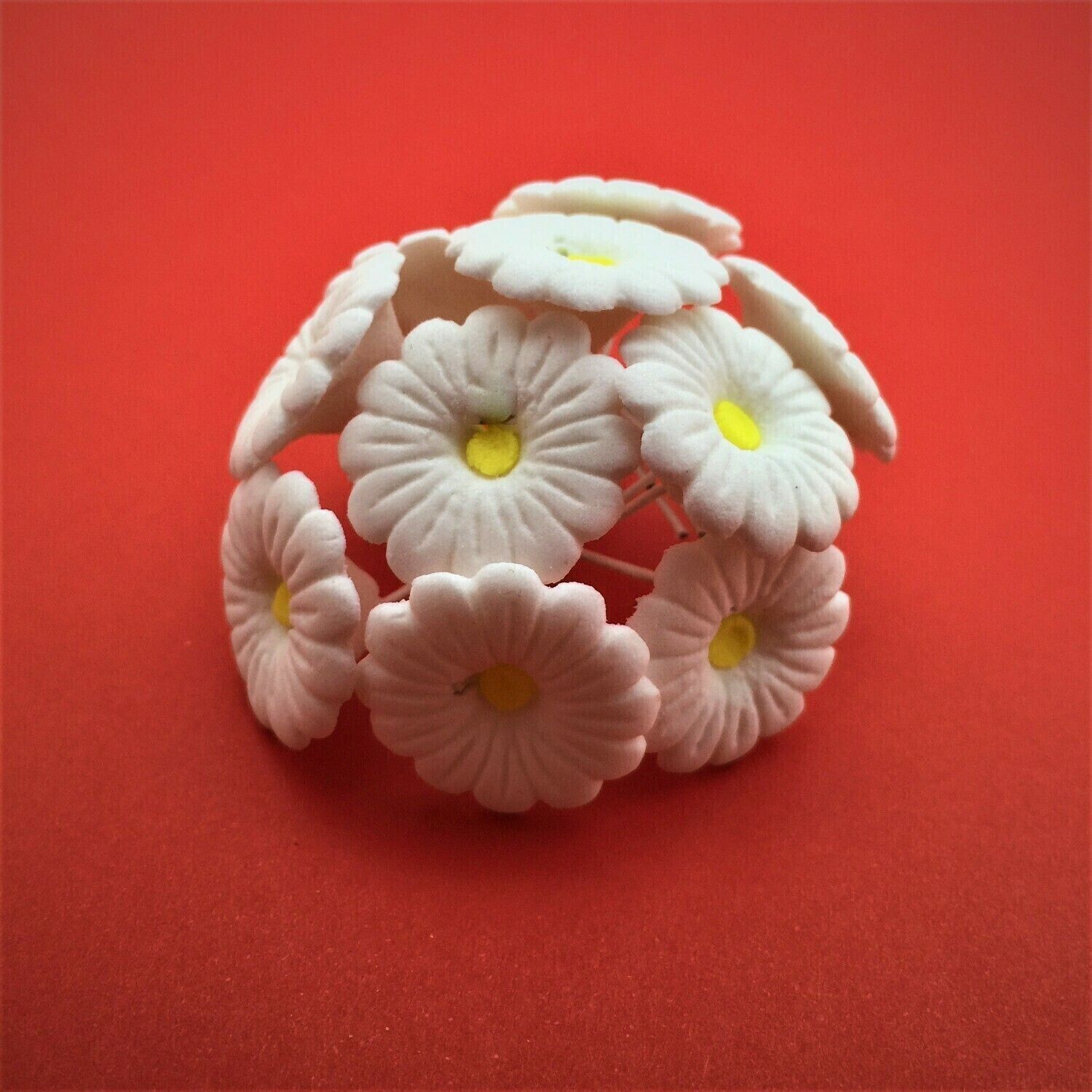 MINI DAISY WHITE EDIBLE TOPPER 10&#39;s