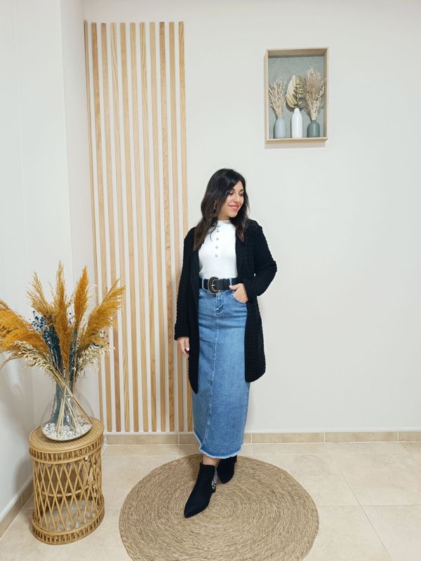 Cárdigan de punto en color negro con bolsillos y en talla única desde una 38 hasta una 46