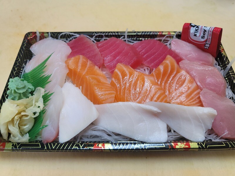 Sashimi Deluxe #26