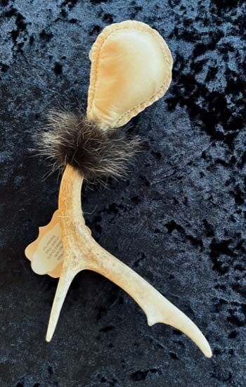 R0234 - Medium Deer Hide Rattle