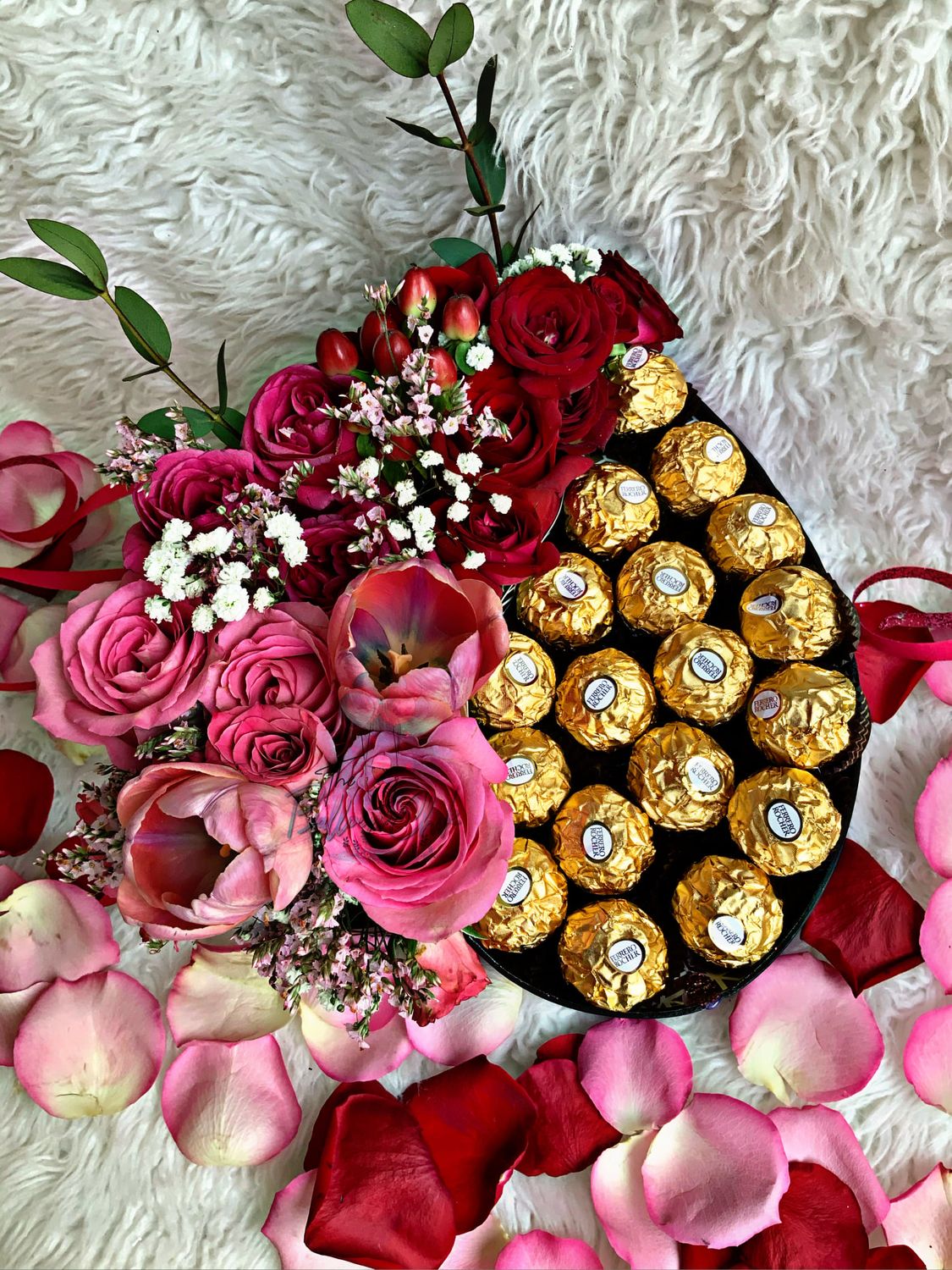 Luxury Heart-Shaped Floral &amp; Chocolate Gift Box