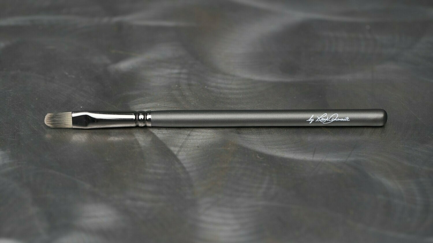 Pincel Corrector Lewis Amarante