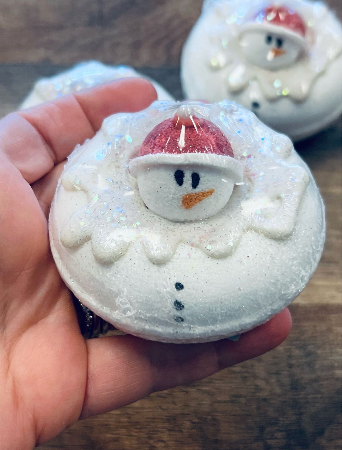 Melted snowman bath bomb