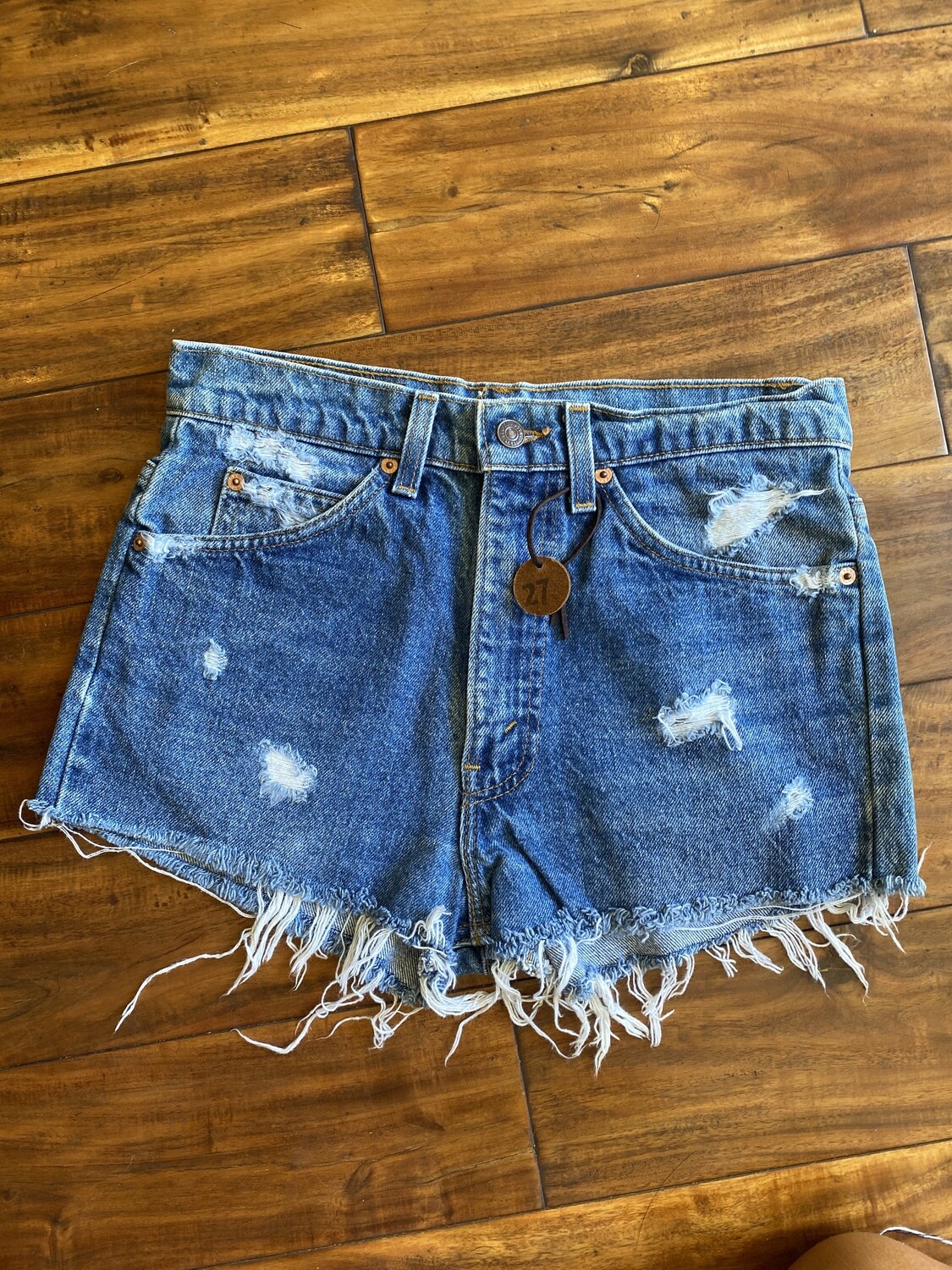 Junkyard Levi's RE-Worked Upcycled Stonewashed Denim Button fly (5) GENUINE Vintage Pre-1997 Shorts 27