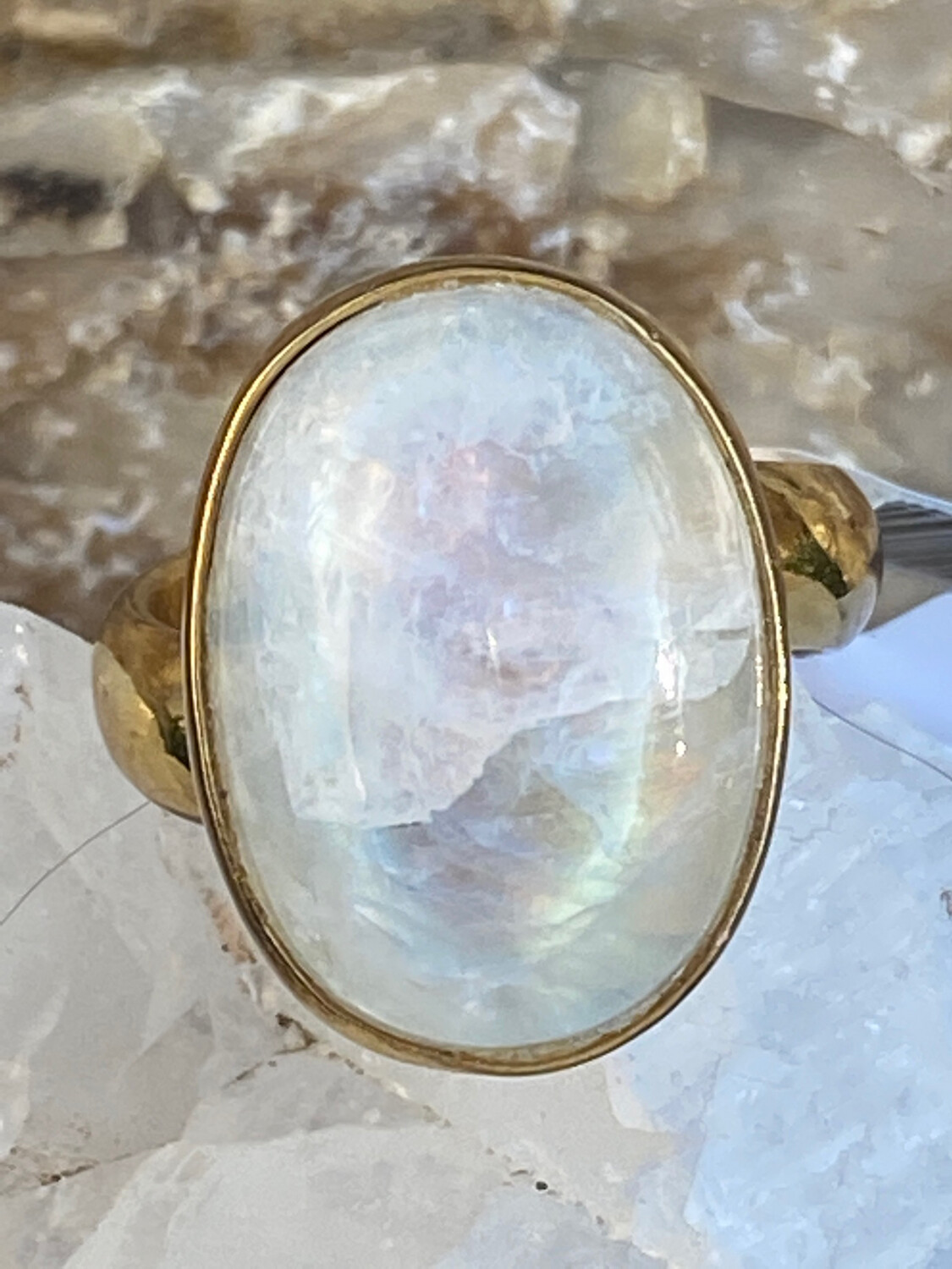 Charles Albert Moonstone Ring, Gold, Alchemia