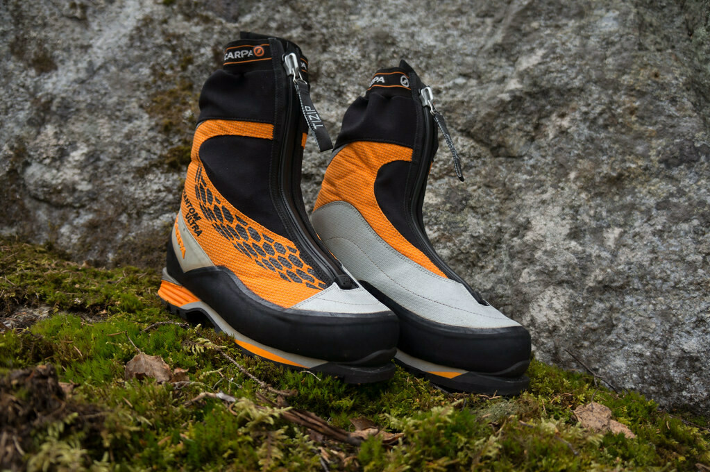 Scarpa Phantom ULTRA - облегченные ботинки для летних легких и скоростных восхождений.
