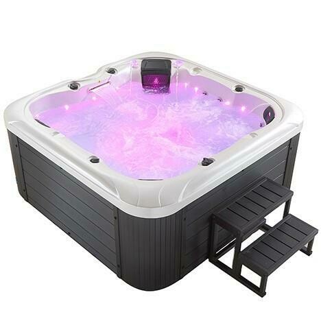 SPA Outdoor Whirlpool | "Detroit"