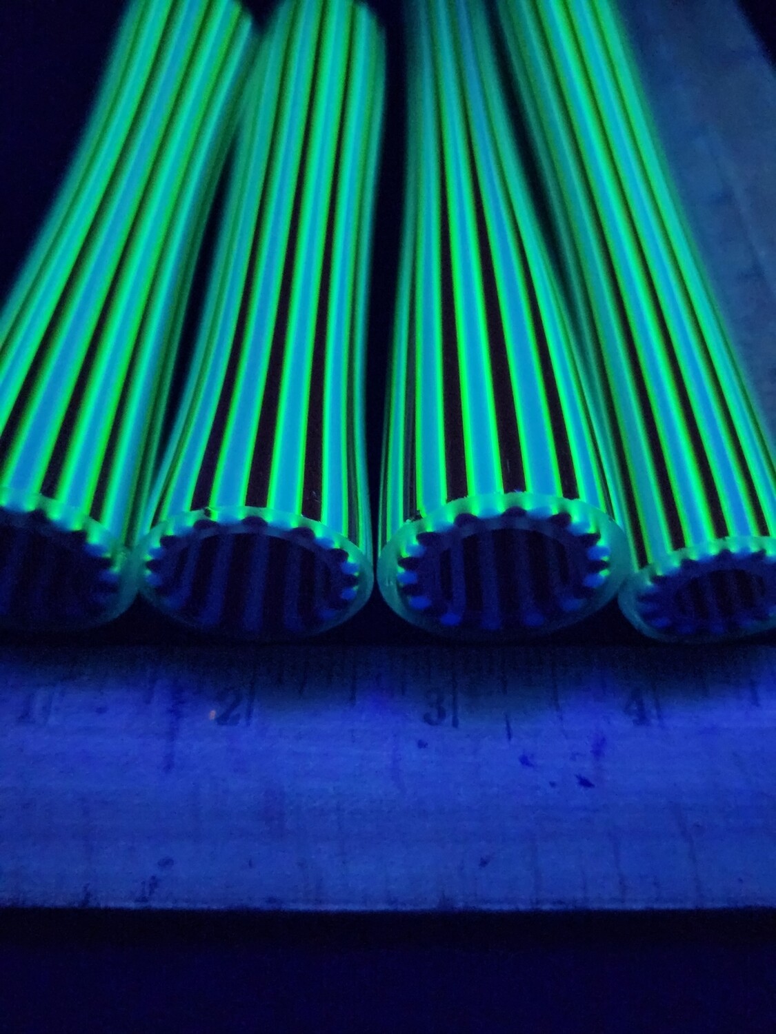 Candy Cane W/Illumanti Stringers Boro Vac Stacked Line Tubing - 1st Quality