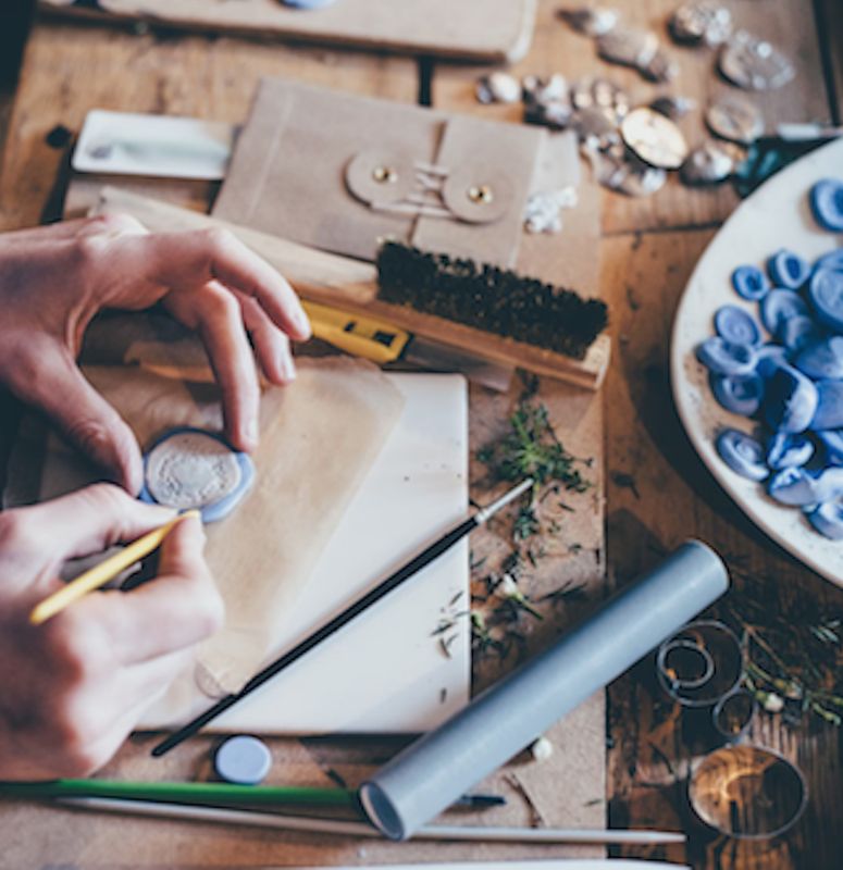 Arts & Crafts