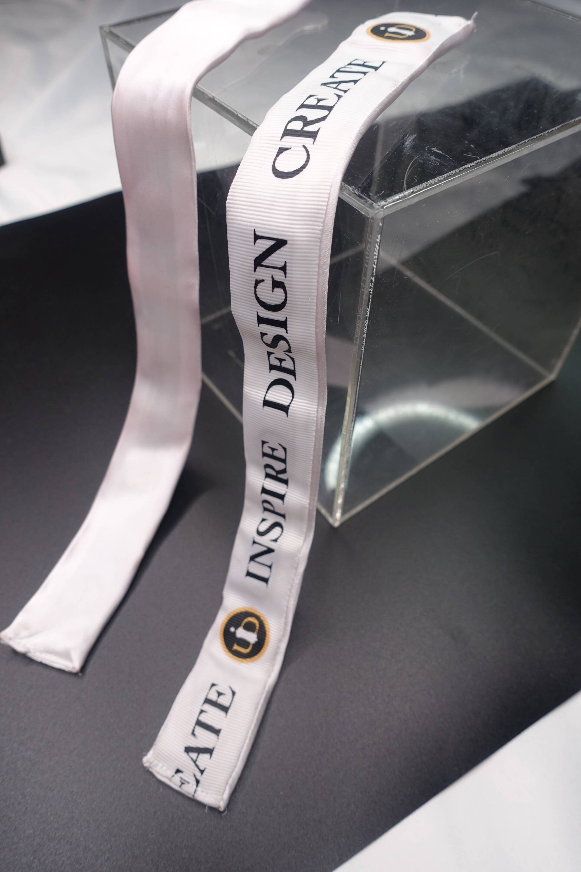 UNDER Mag-nique strips- SMALL LENGTH