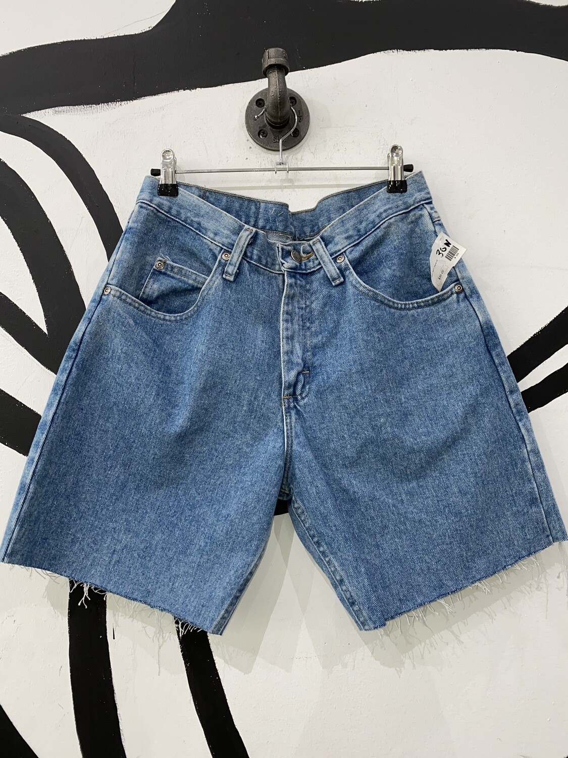 Wrangler Men’s Cut Off Shorts 30x7 Wrangler Men’s Cut Off Shorts 30x7