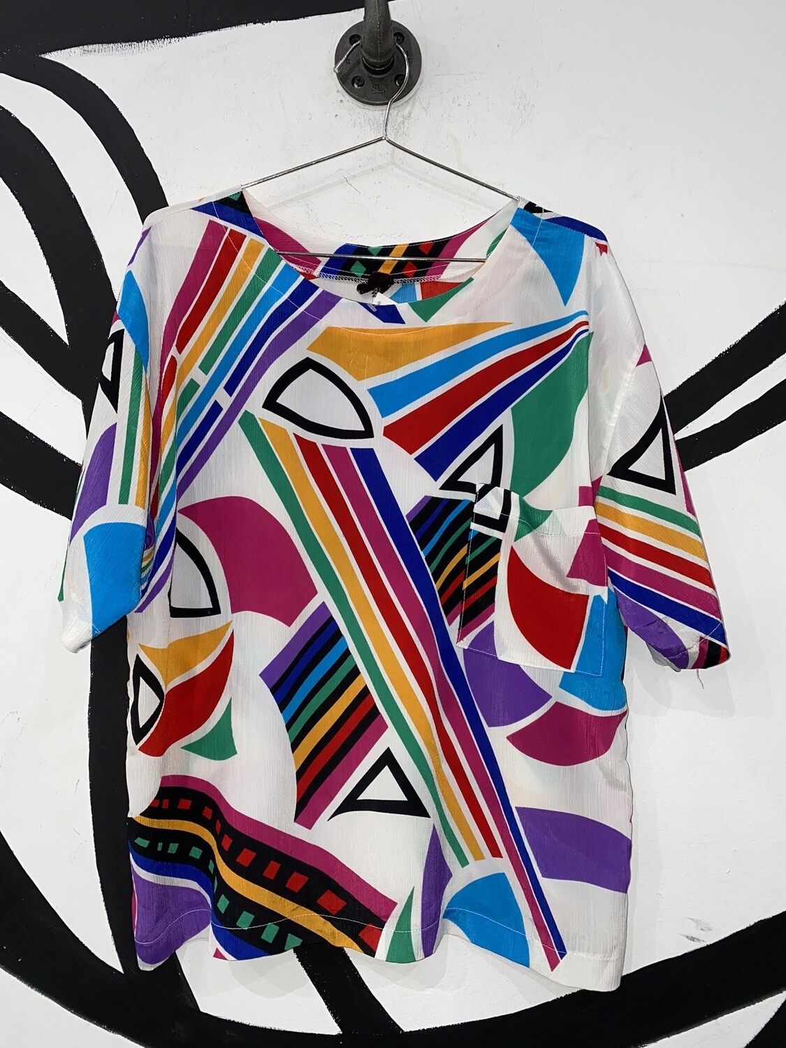 Women’s Art Deco Print Blouse-Large Women’s Art Deco Print Blouse-Large