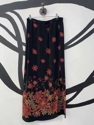 Women’s Long Floral Printed Skirt Size XL