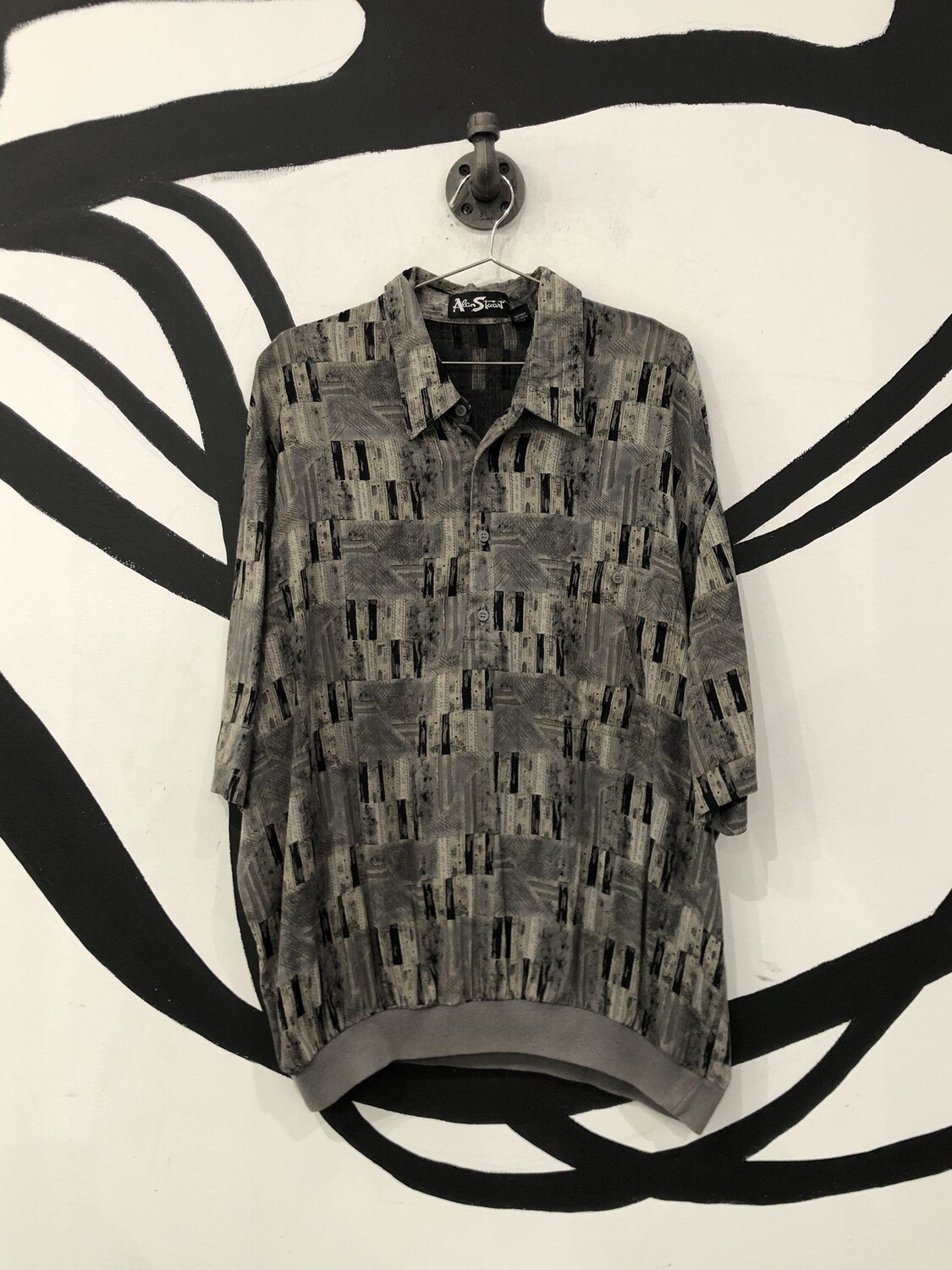 Grey Patterned Button Up Shirt Size L Grey Patterned Button Up Shirt Size L