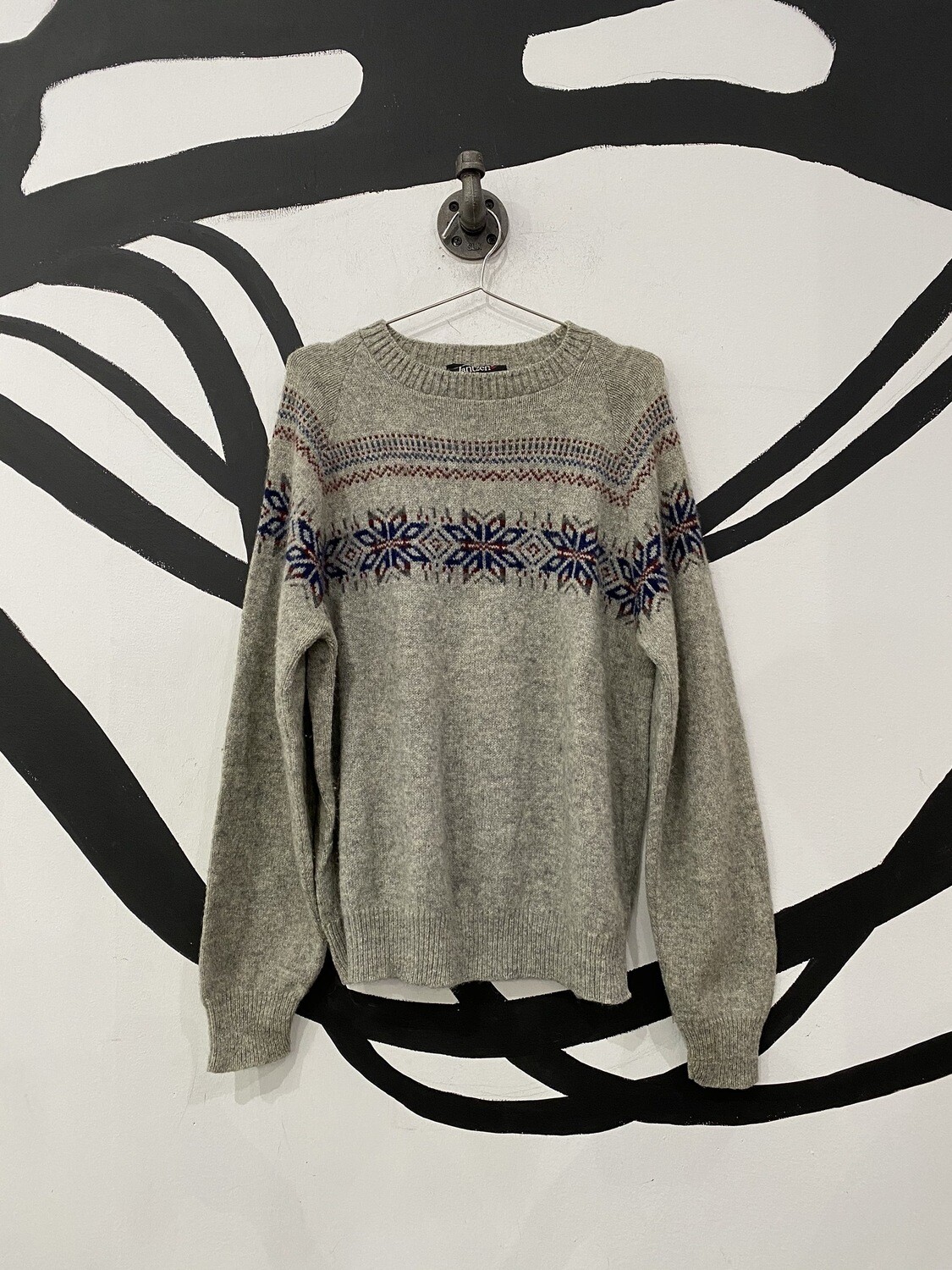 Grey Patterned Sweater Size L Grey Patterned Sweater Size L