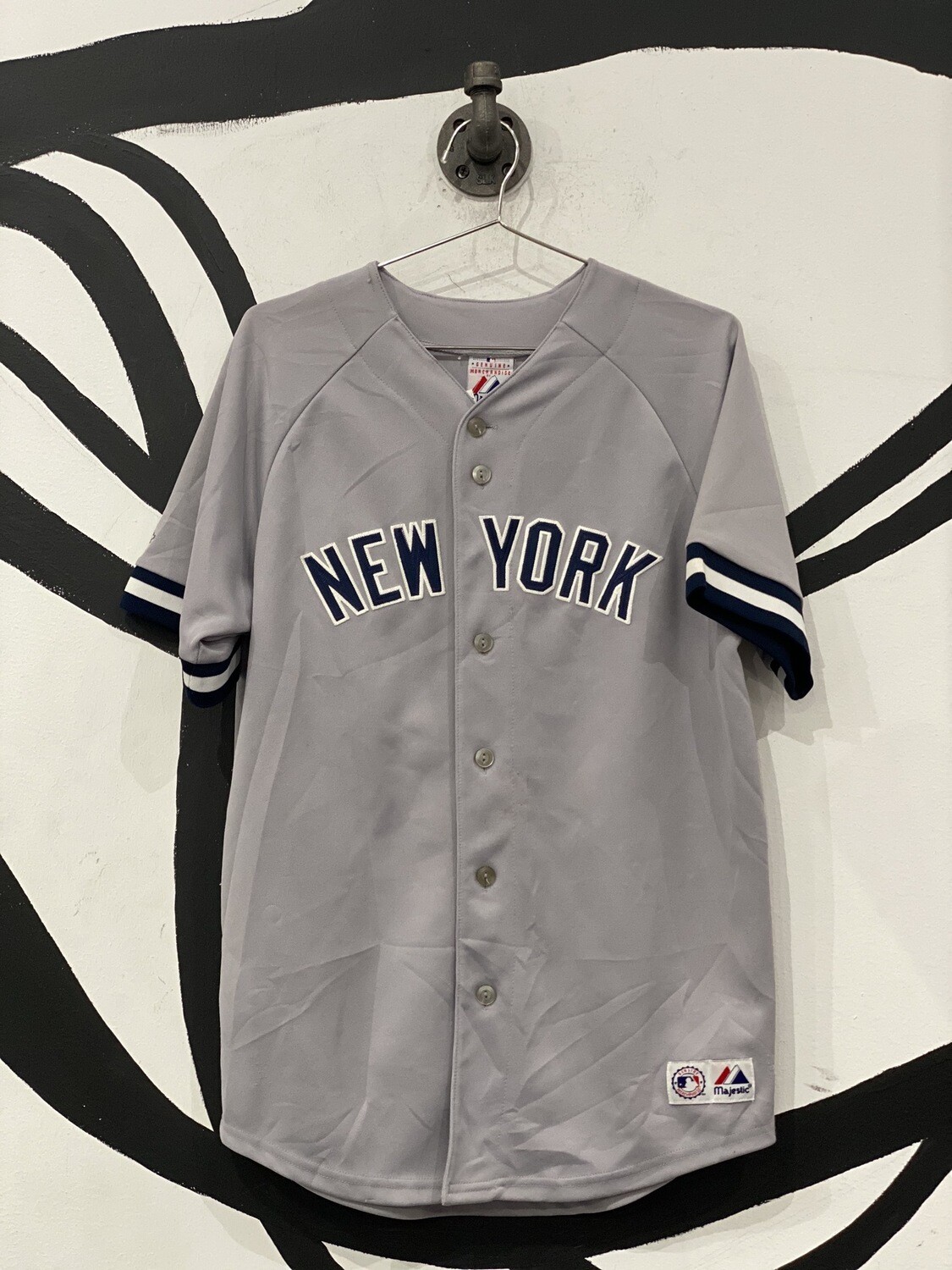 Men’s NY Baseball Jersey Size L Men’s NY Baseball Jersey Size L