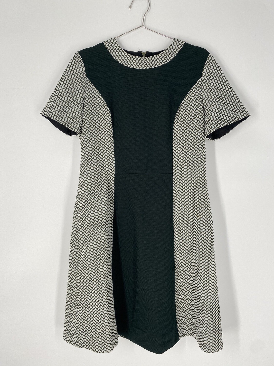 Short Sleeve Printed Dress Size M