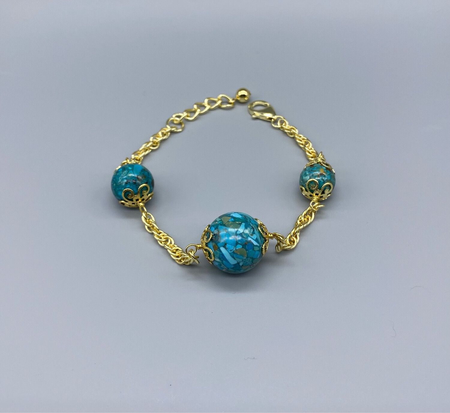 Gold Chain Bracelet With Faux Turquoise Stones Gold Chain Bracelet With Faux Turquoise Stones
