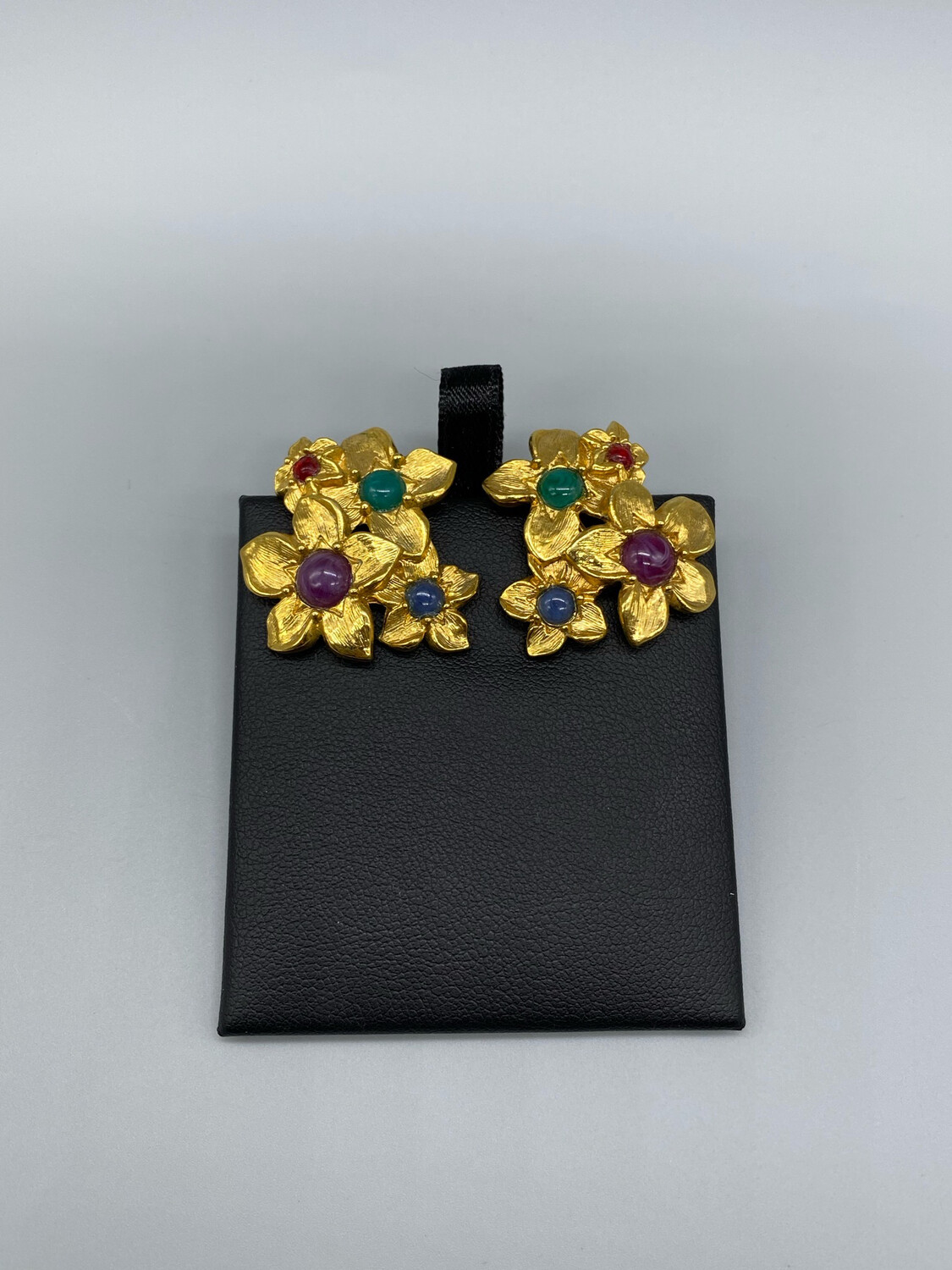Vintage Multicolor Gold Flower Clip-on Earrings