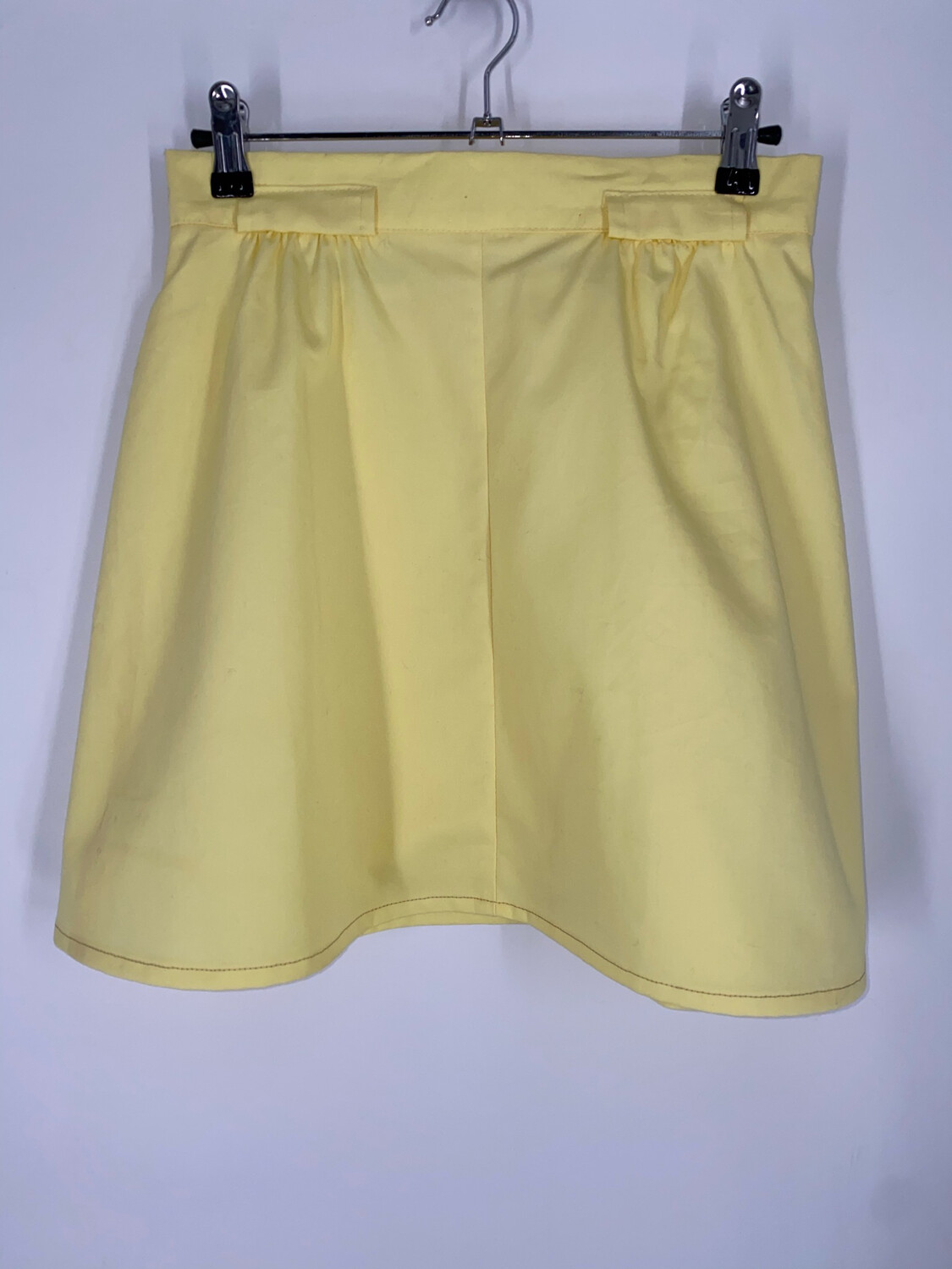 Hunter’s Glen Yellow Mini 26”W Hunter’s Glen Yellow Mini 26”W
