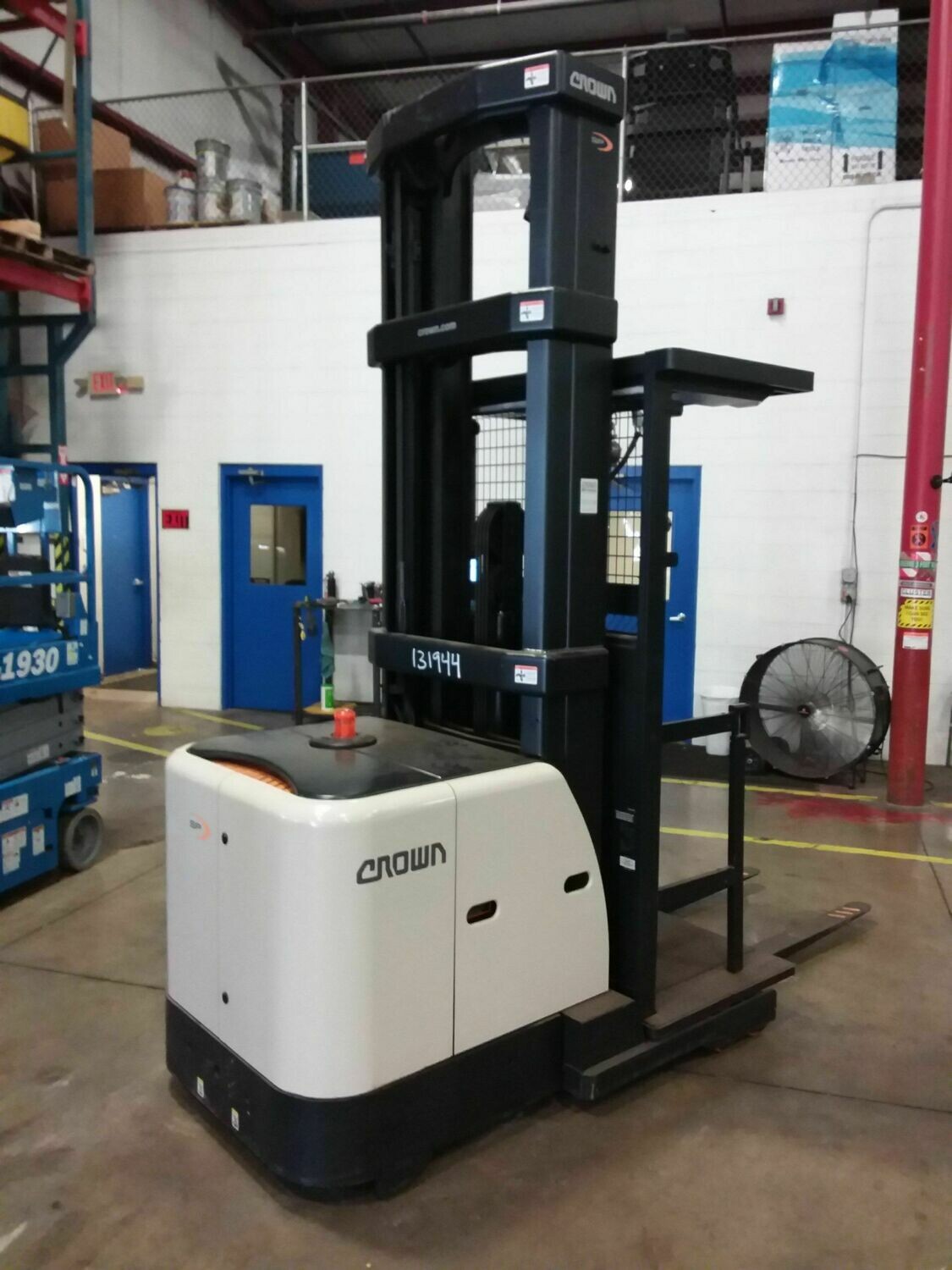 CROWN / 3K / Order Picker (Electric)
