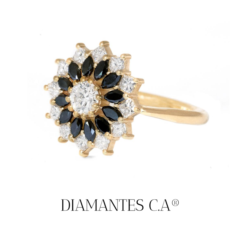 ANILLO EN FLORES DE DIAMANTES DE FANTASÍA  