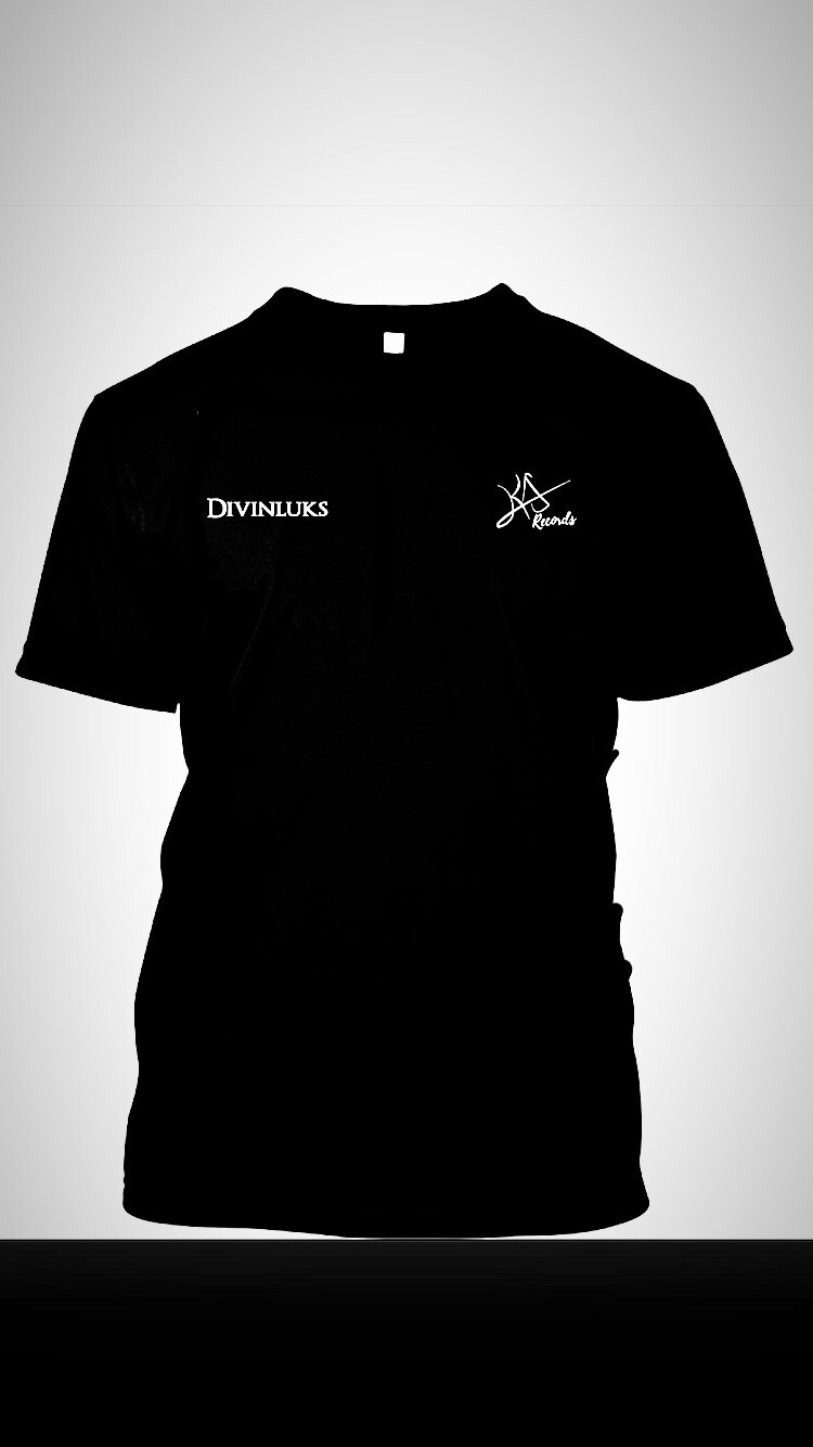 Divinluks T-Shirt