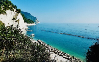 Conero Riviera on foot