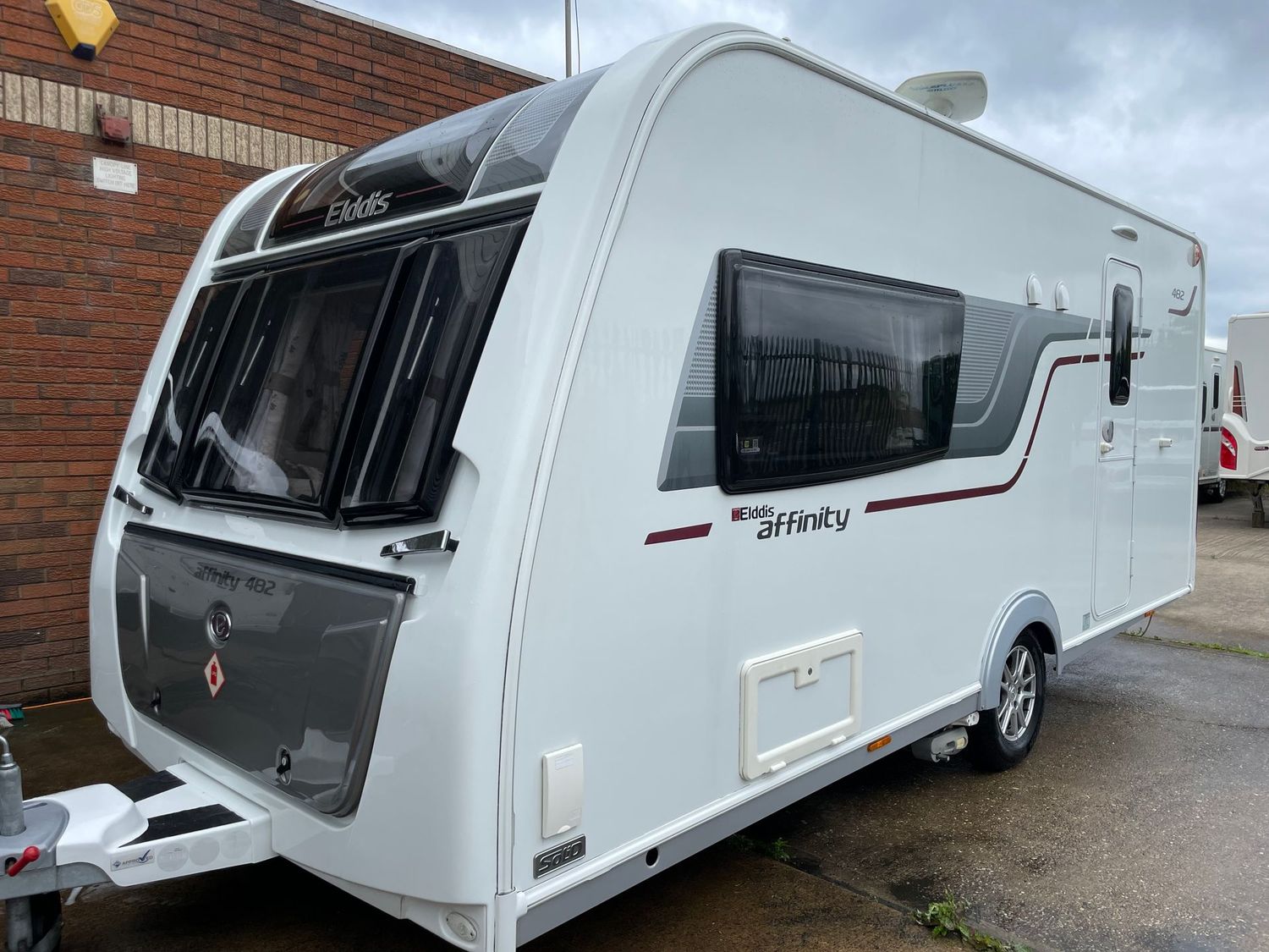 Elddis Affinity 482 (2016) Two Berth