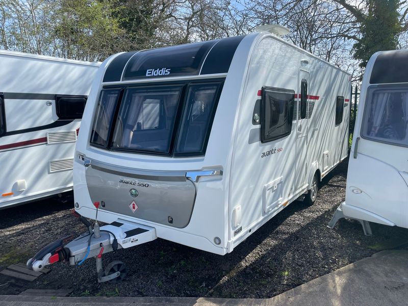 Elddis Avante 550 (Sherwood) 2019 Rear Island Bed