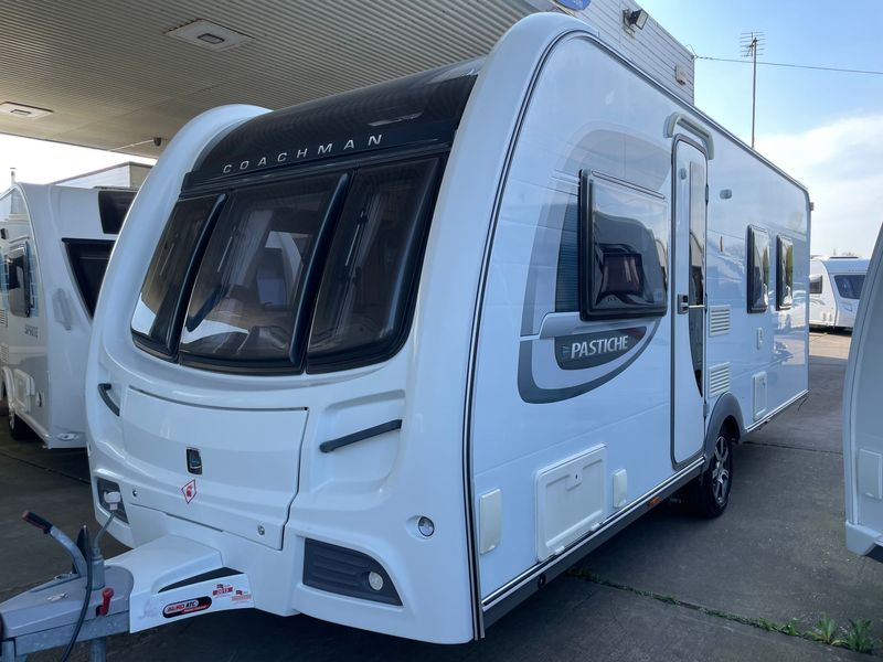 Coachman Pastiche 545/4 (2012) Island Bed