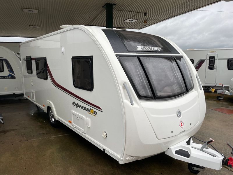 Swift Expression 576 (2016)