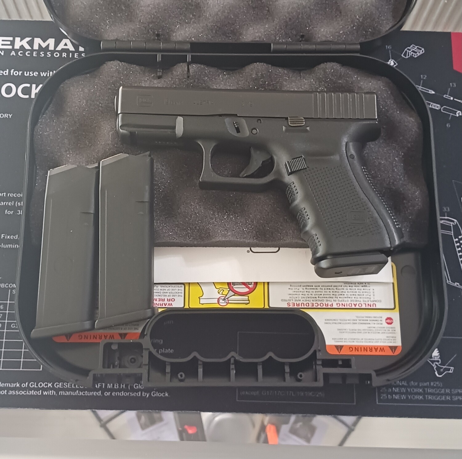 Used Glock 19 Gen4 w/Big Dot Sights 315rd Mags & Box LE TradeIn