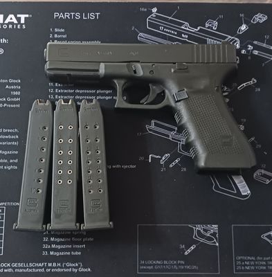 Used Glock 17 Gen4 w/1-10rd, or 1-15rd, or 1-17rd. Oak Lawn, IL