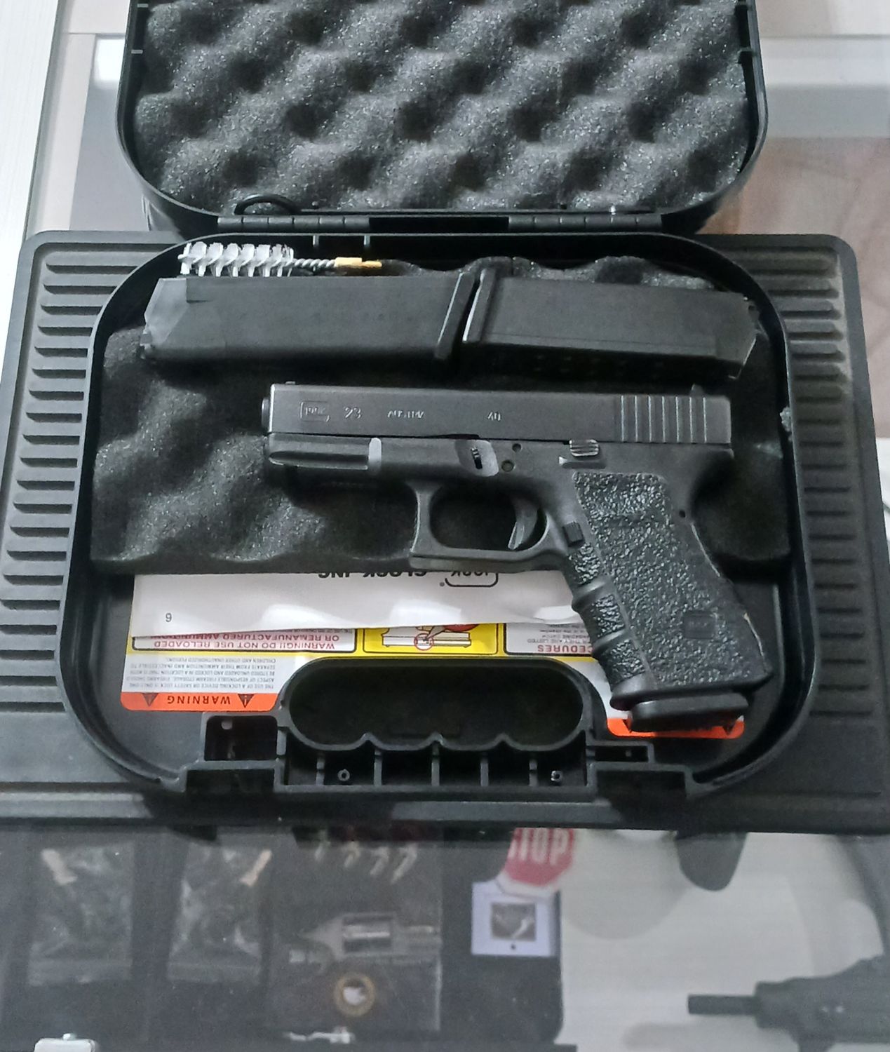 Used Glock 23 Gen3 .40cal 4in w/3-13rd Mags, Glock Case, &amp; Grip Tape