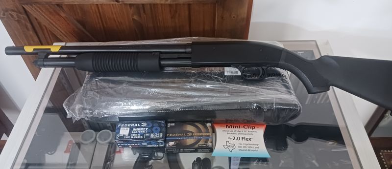 Ernie's Arms Acc Maverick 88 12ga Christmas Package. Oak Lawn, IL.