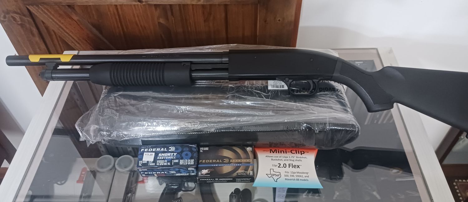 Ernie's Arms Acc Maverick 88 12ga Christmas Package. Oak Lawn, IL.