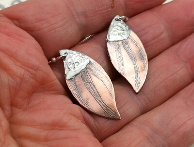 Mixed Metal Small Flower Petals Engraved Earrings Mixed Metal Small Flower Petals Engraved Earrings