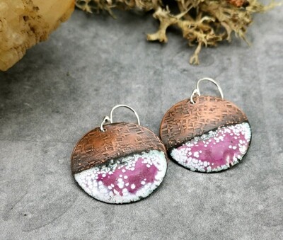 Pink and White Enamel Jewelry, Gifts for Her, Enamel Earrings, Enamel Circle, Enamel Copper, Pink Enamel, Torch Enameled, Copper Earrings, Round Earrings