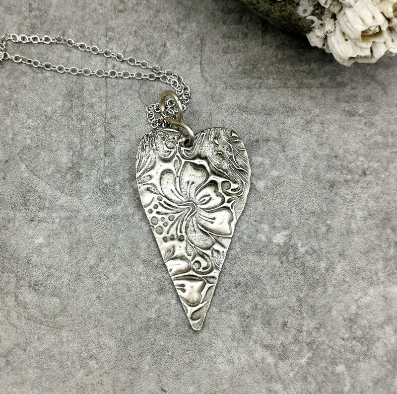 Hibiscus Patterned Heart Pendant